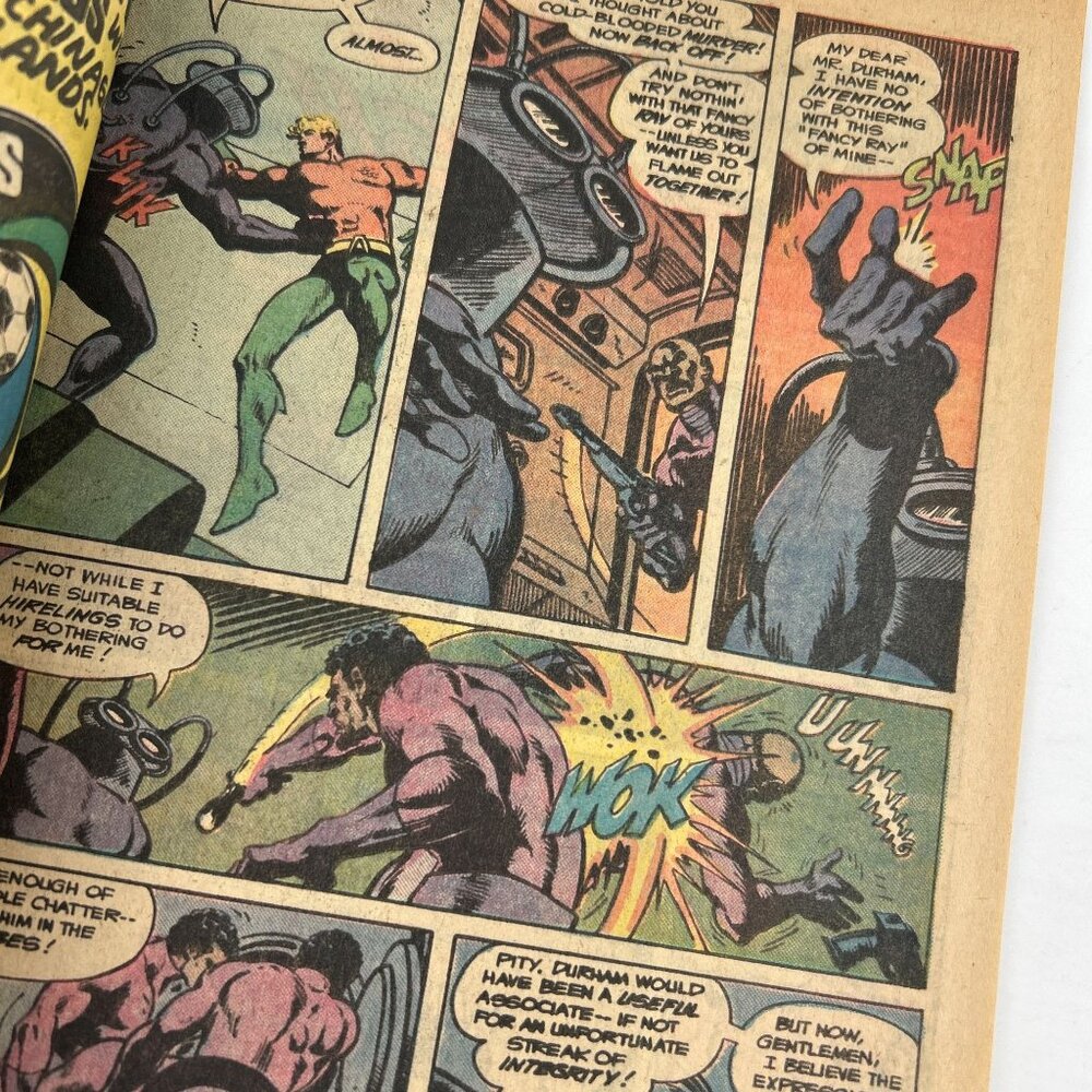 Aquaman #57 DC Comic Book 1977 - Picture 7 of 8